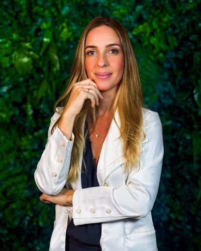 Dra Verônica Ligiéro