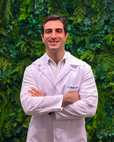 Dr Eduardo Gerde